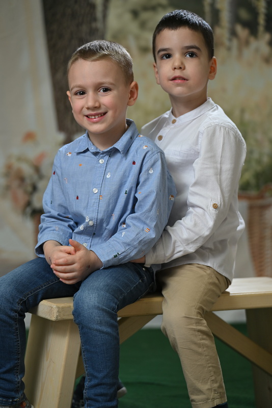 0216 Carbni Svet Plus Konjarnik