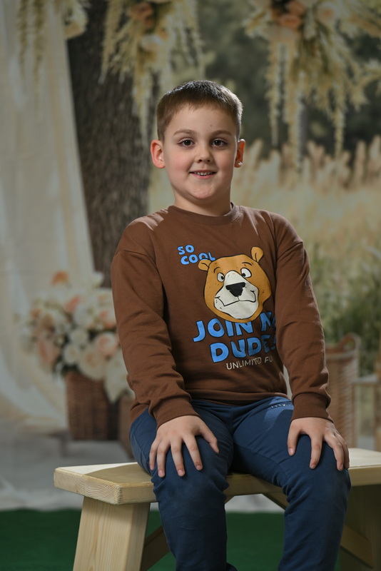 0273 Carbni Svet Plus Konjarnik