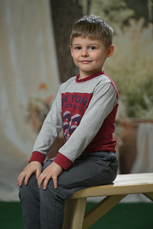 0331 Carbni Svet Plus Konjarnik