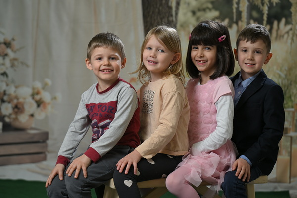 0335 Carbni Svet Plus Konjarnik